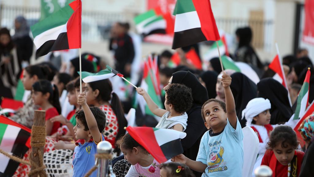 День оаэ. Национальный день ОАЭ. Национальные праздники ОАЭ. UAE National Day 2020. Национальный день в школе ОАЭ.